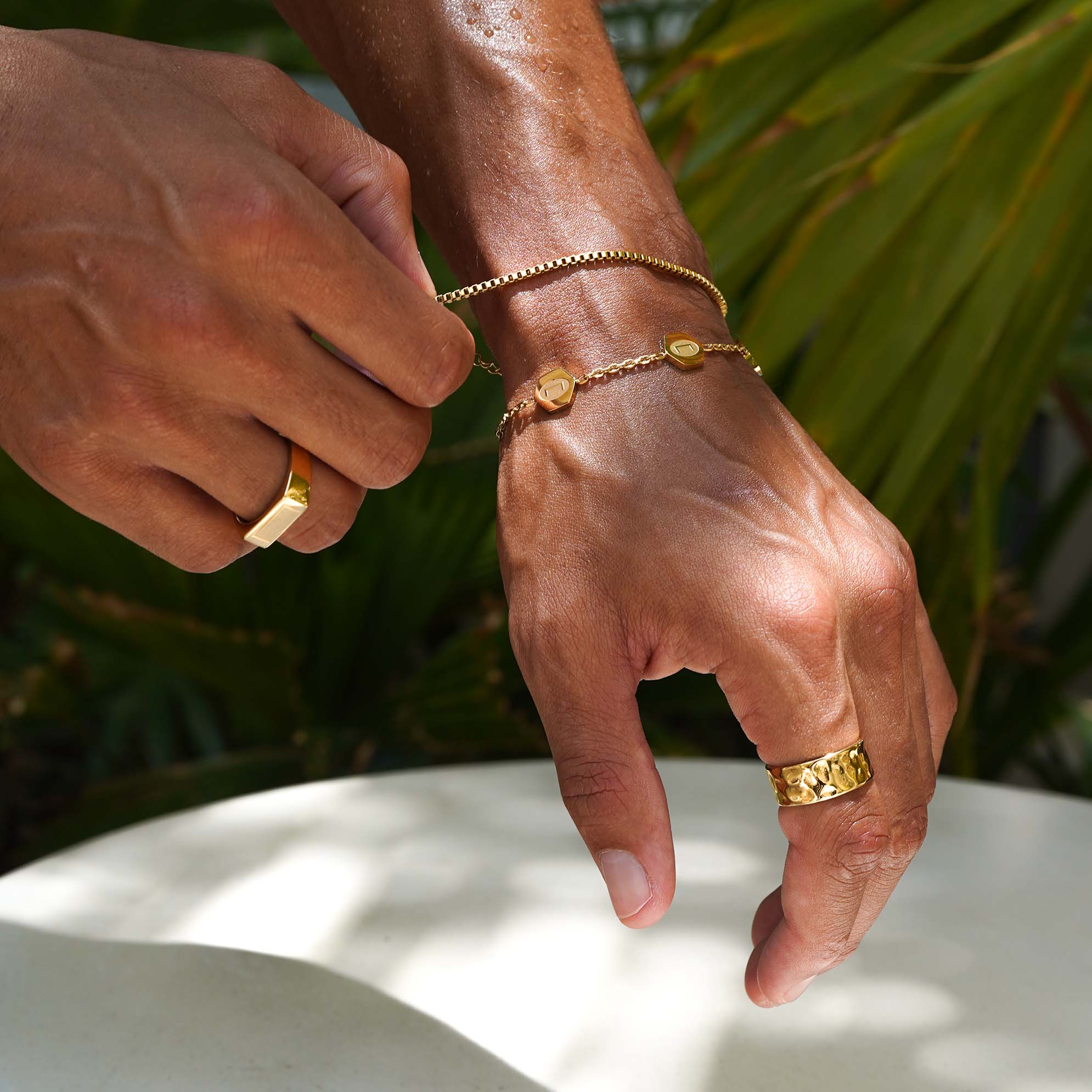 BOX BRACELET (GOLD)