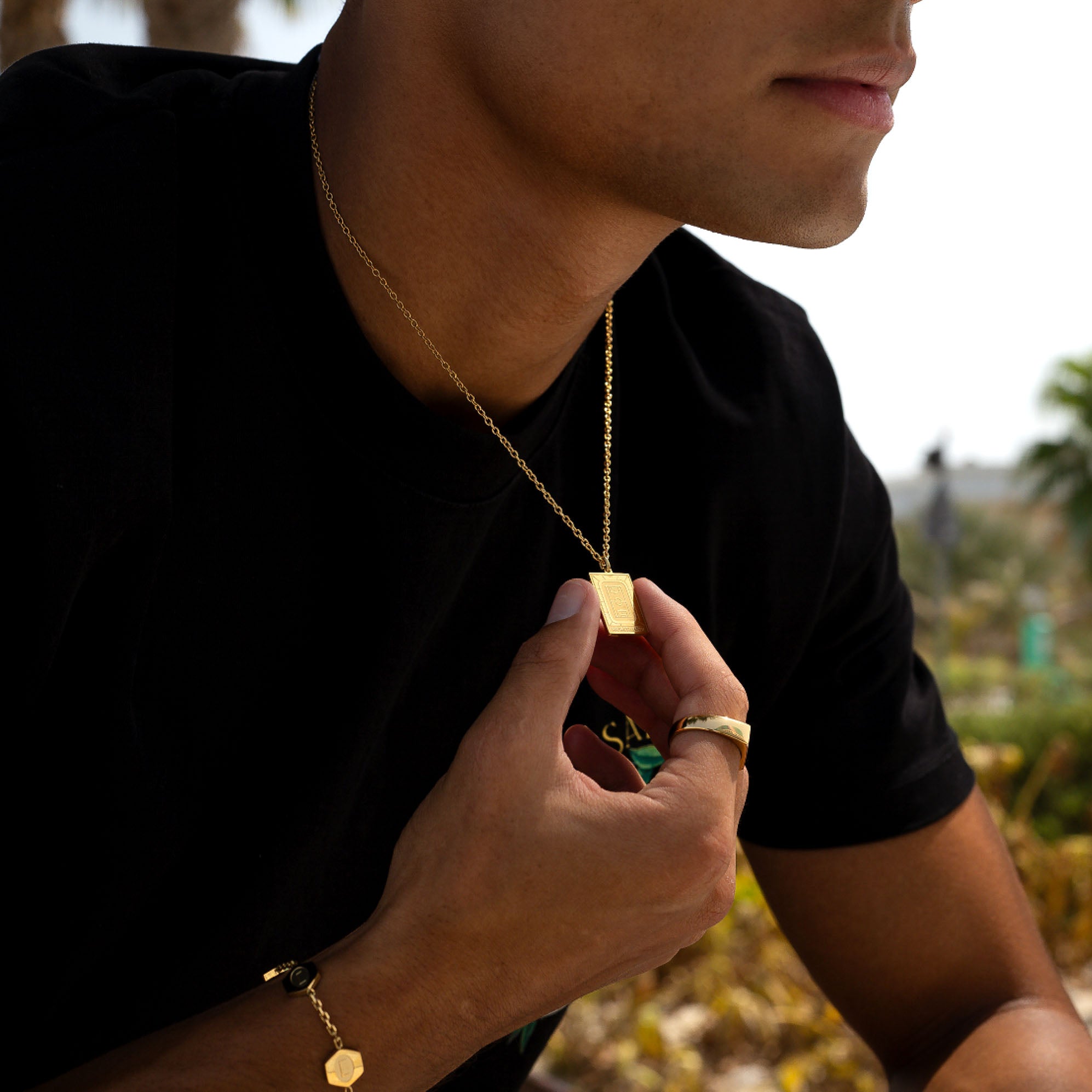 STADIUM NECKLACE (GOLD)