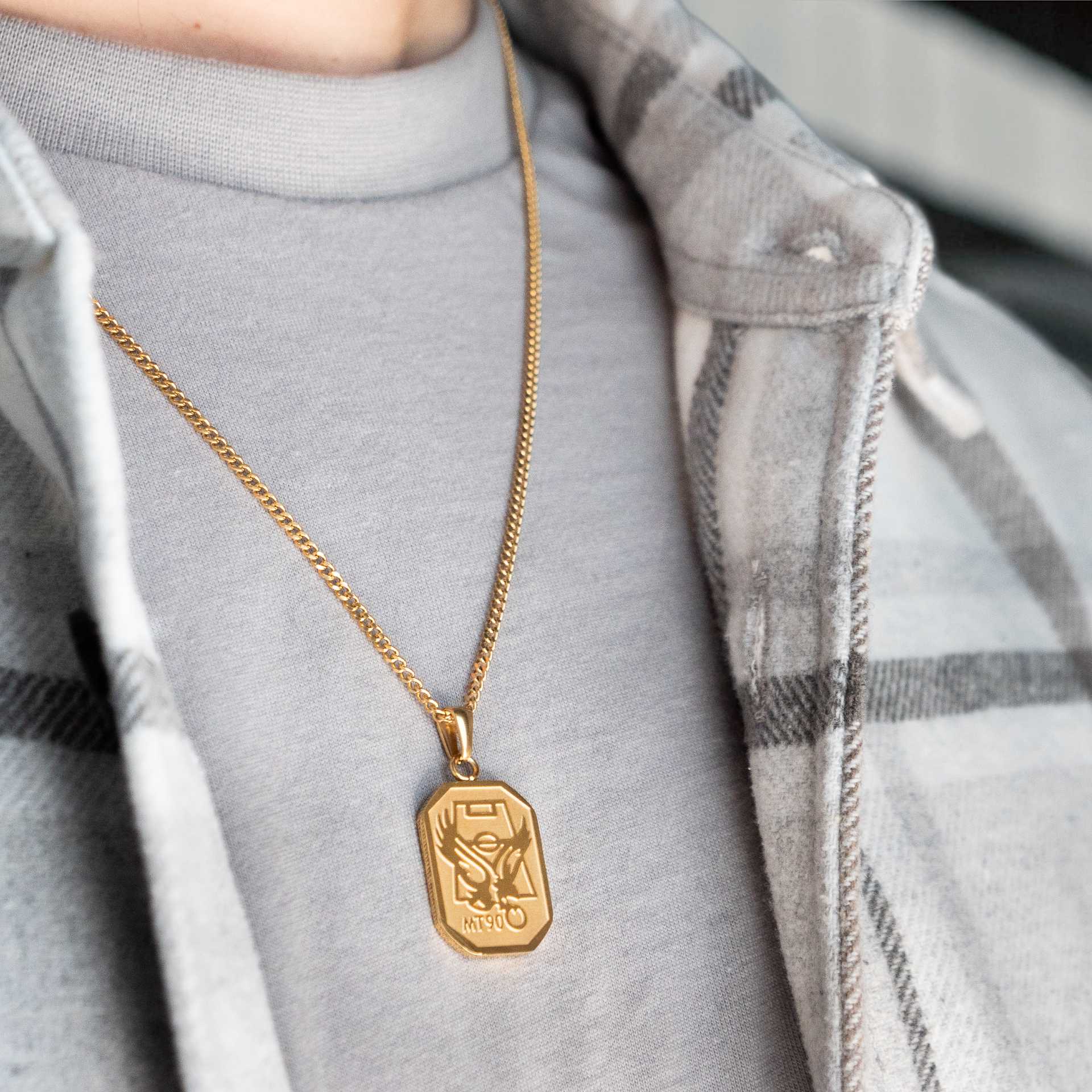 EAGLE NECKLACE (GOLD)
