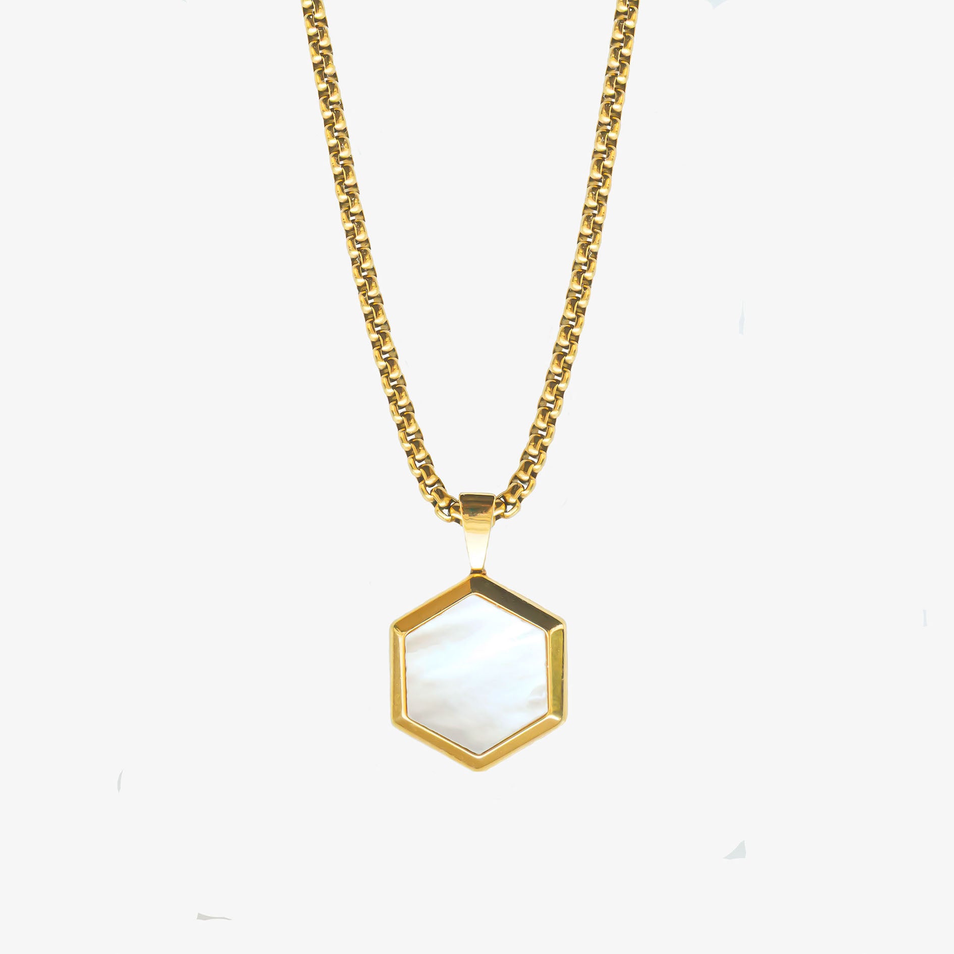 HEXAGON PEARL NECKLACE (GOLD)