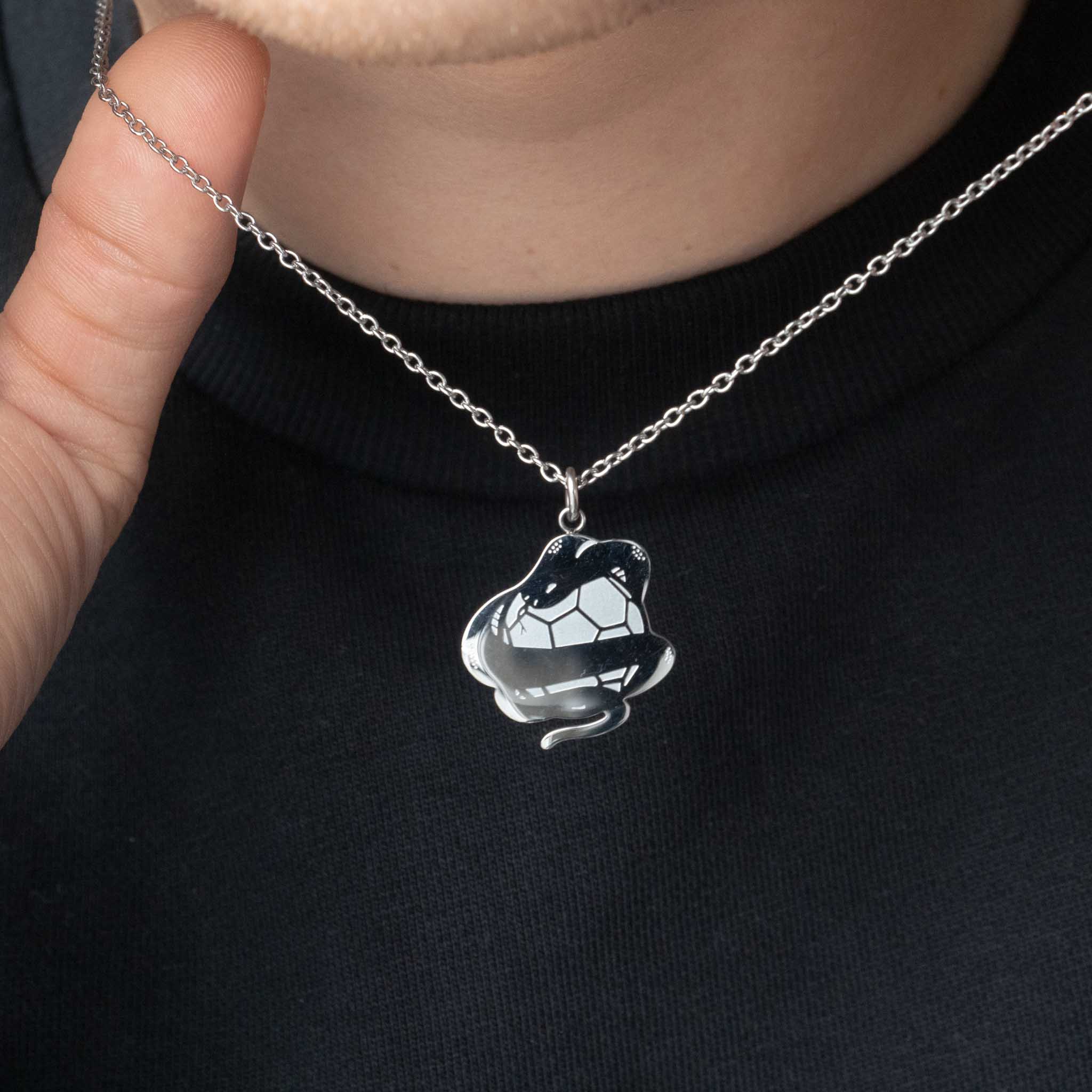 SNAKE PENDANT NECKLACE (SILVER)