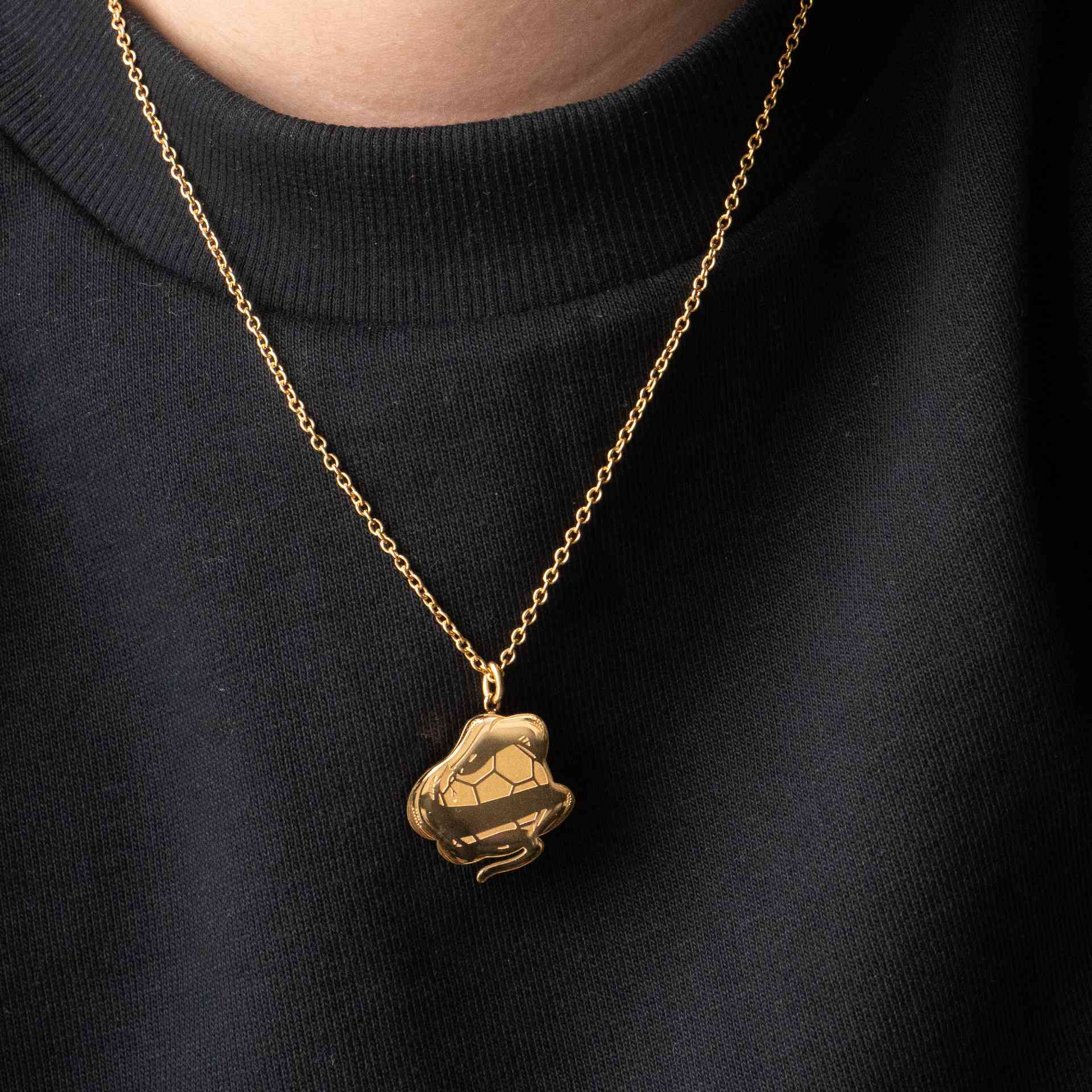 SNAKE PENDANT NECKLACE (GOLD)